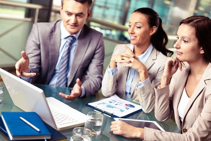Fractional CFO vs. Controller vs. Bookkeeper: What Calgary Businesses Actually Need